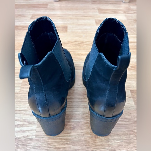 Little Burgundy - Chelsea Bloc Heels Boots - Picture 4 of 7